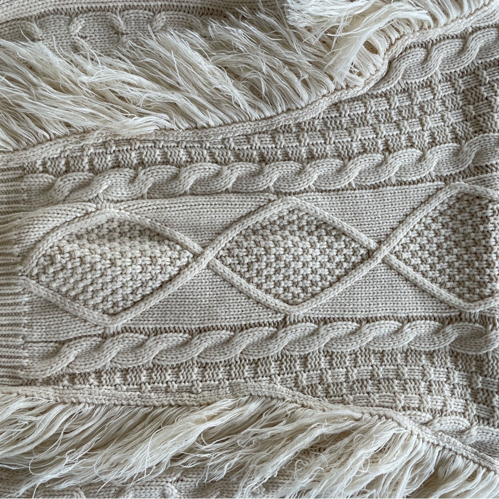 Off white oversized sweater fringe design